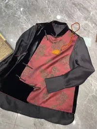 谢美丽-精选丝绒拼接包扣红调马甲新中式
