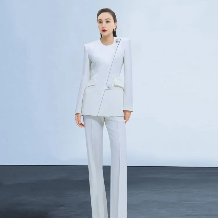 春秋时尚轻奢白色女西装套装修身气质轻奢设计师显瘦西服职业装