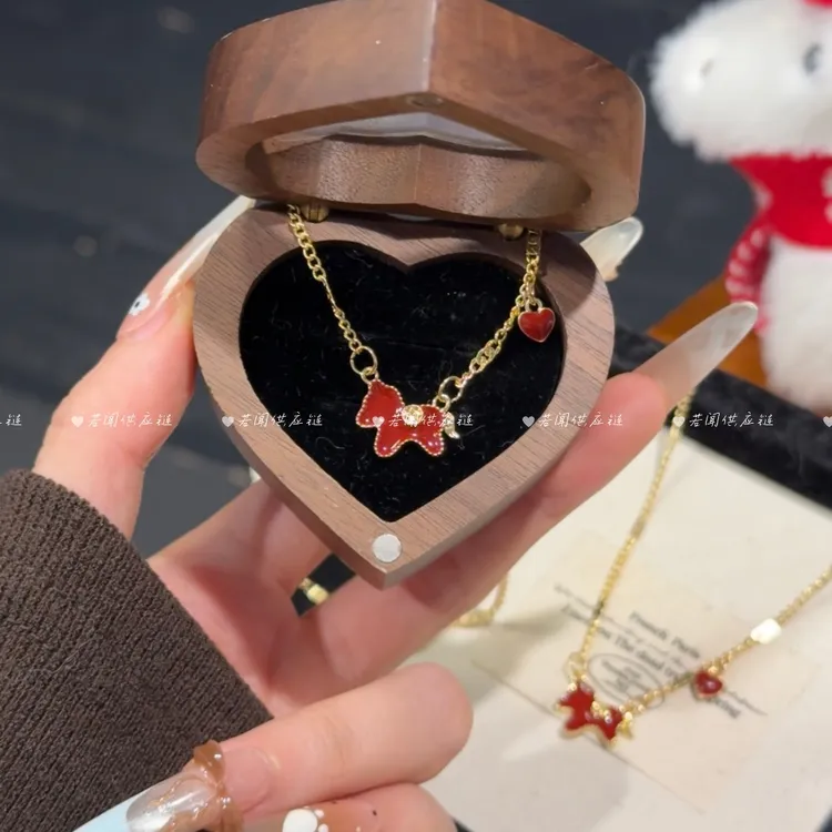 合金项链 秋冬复古新年红色小马爱心项链女款气质毛衣链锁骨链