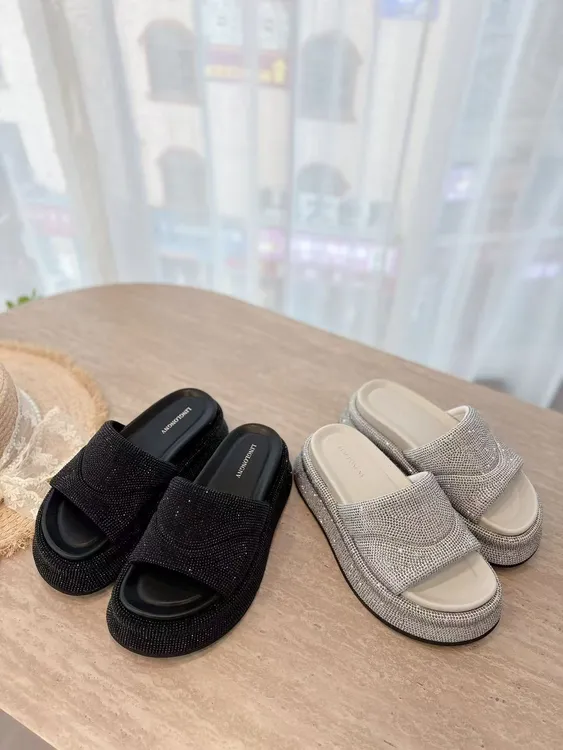 【聚新汇】88661-193春夏时尚厚底满钻露趾凉拖厚底外穿凉鞋