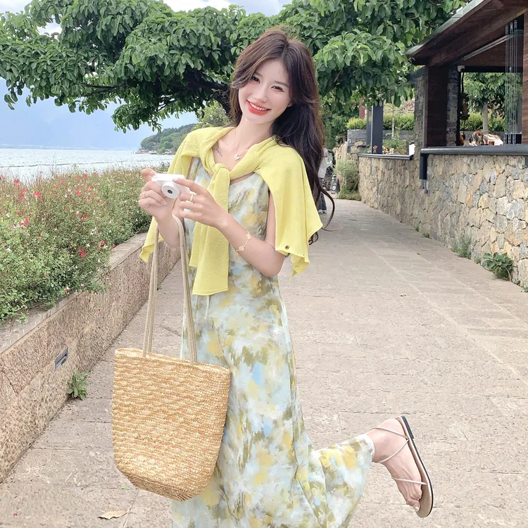 法式碎花吊带连衣裙套装女2025夏季新款海边度假风开衫长裙两件套