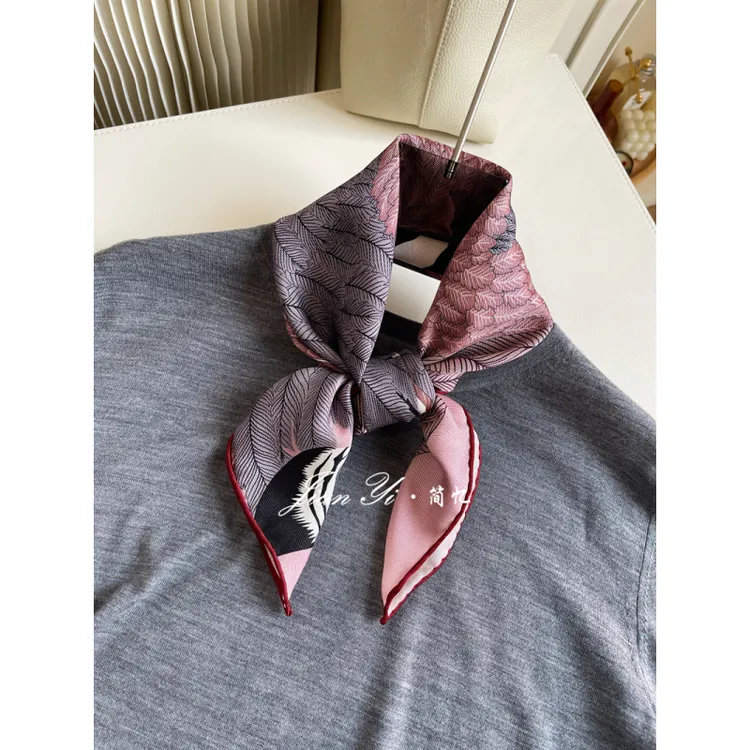 【斑马飞马】气质重磅真丝意罗绸63方巾双面秋冬保暖披肩围巾女