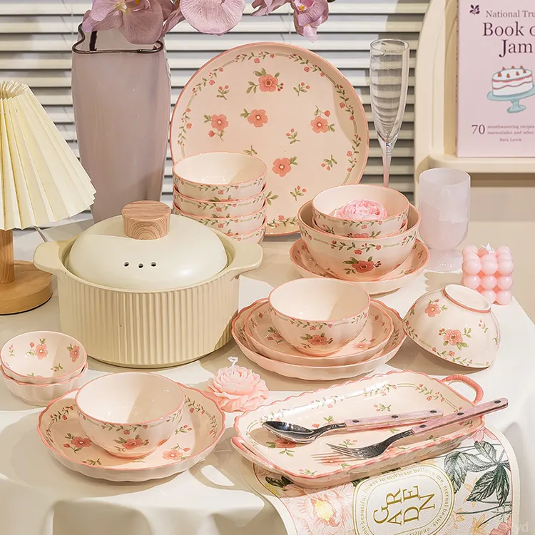 高颜值清新陶瓷碗碟套装家用饭碗碗盘2025碗筷新款乔迁高颜值餐具