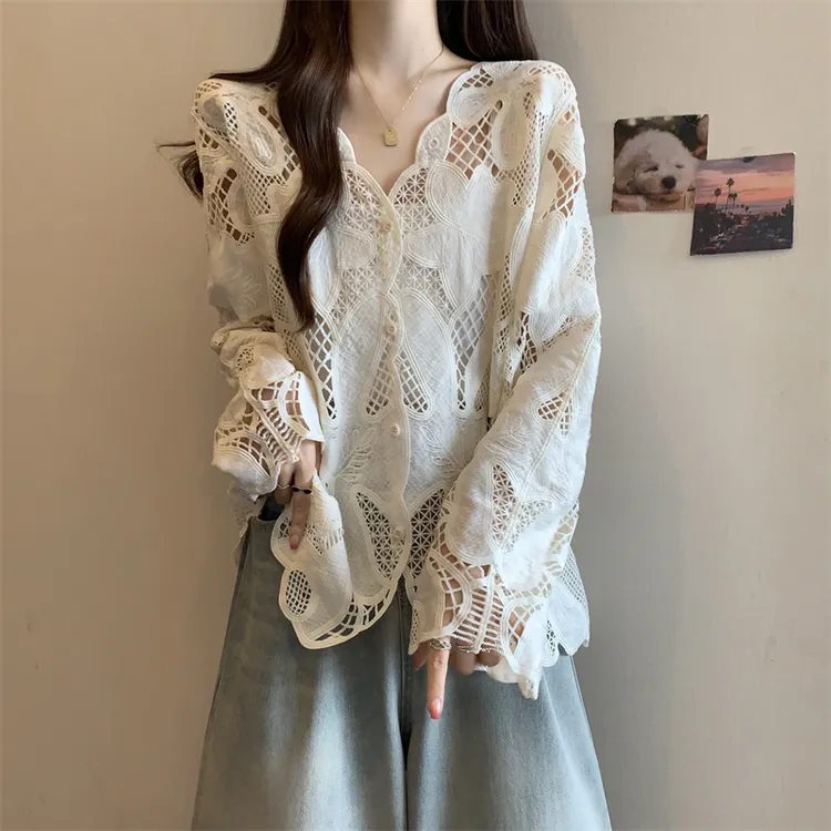 【新年穿搭】微胖妹妹大码衬衣蕾丝刺绣镂空气质别致设计感长袖上衣