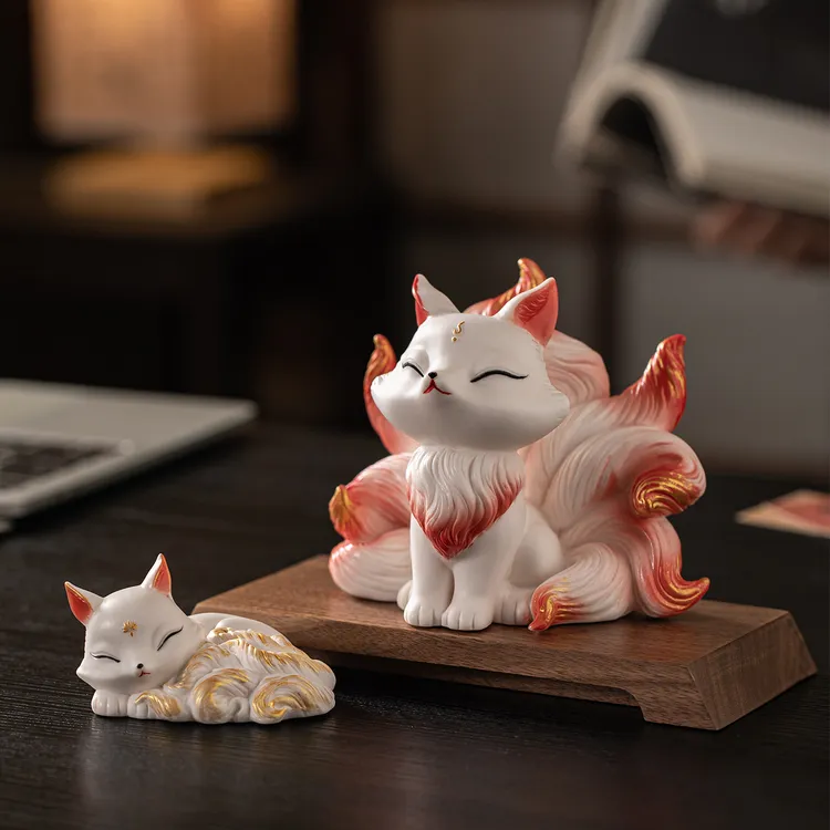 可爱陶瓷九尾狐茶宠摆件创意家居茶室桌面小狐狸造景装饰生日礼物