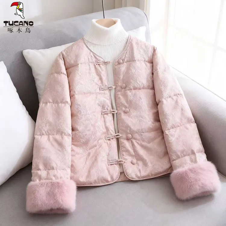 啄木鸟新中式国风圆领提花盘扣女2025冬装冬季女款新中式拼接棉服