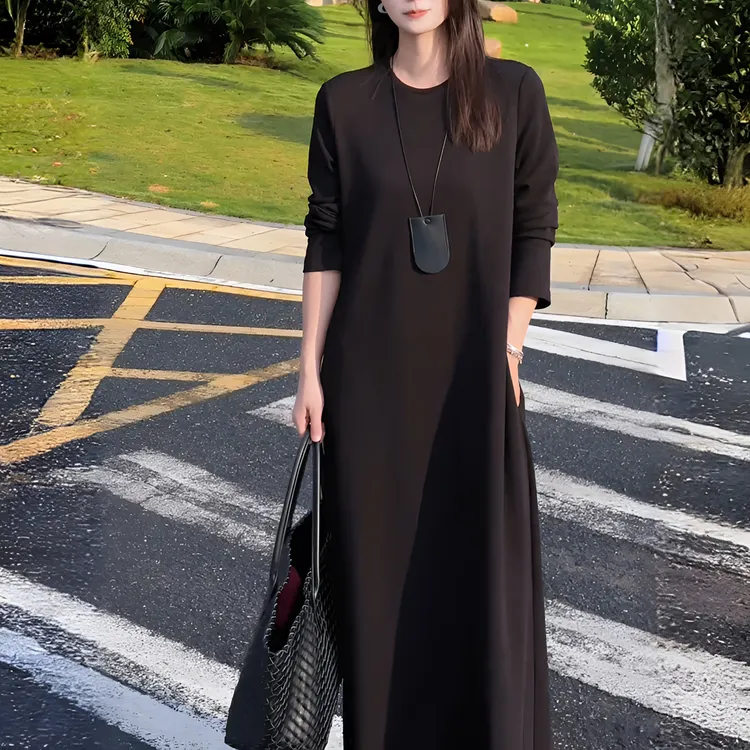 秋季新款连衣裙女宽松大码遮肉长袖黑色直筒连衣裙显瘦修身长裙