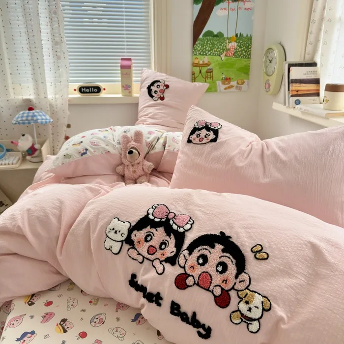 蜡笔小新学生宿舍三件套少女心毛巾刺绣被套亲肤四件套入秋件套