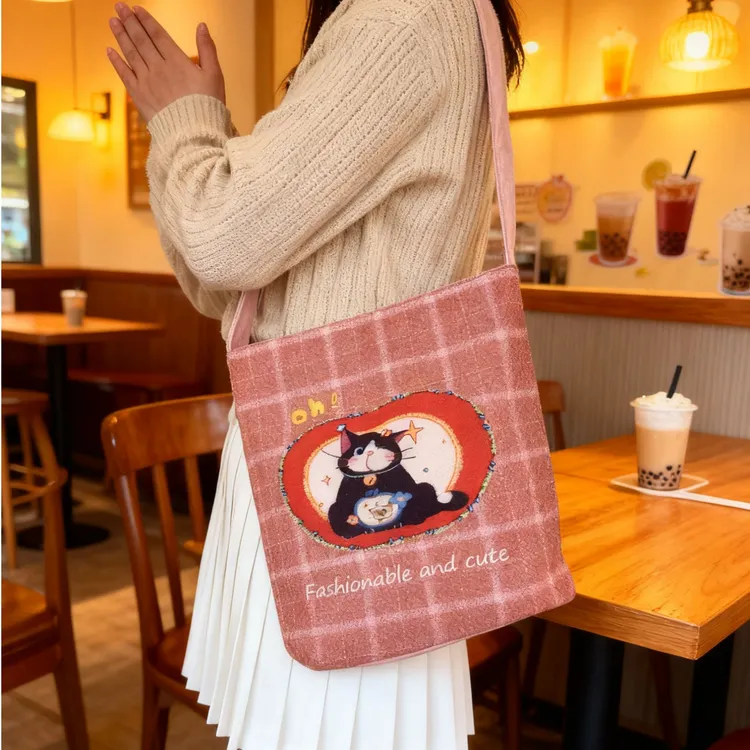 原创设计休闲百搭单肩斜跨两用包水桶包女士手提包小众通勤包包