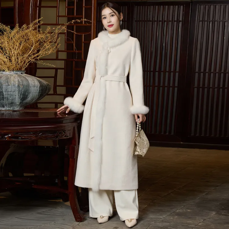 H480白色羊毛呢子大衣外套女款2025新款中式国风上衣加厚保暖冬装