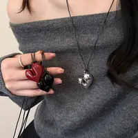 非金属布艺项链 不规则爱心黑绳项链女款甜酷辣妹风长款毛衣链