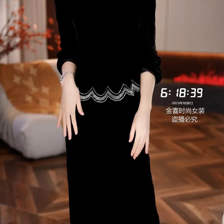 假两件连衣裙时尚显瘦中长裙2025秋季轻奢减龄女洋气大码气质