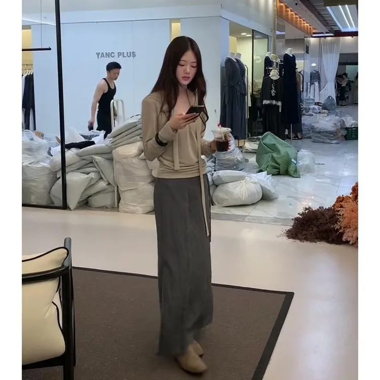 2025早秋新款女韩系穿搭修身飘带V领长袖上衣气质高腰显瘦半身裙