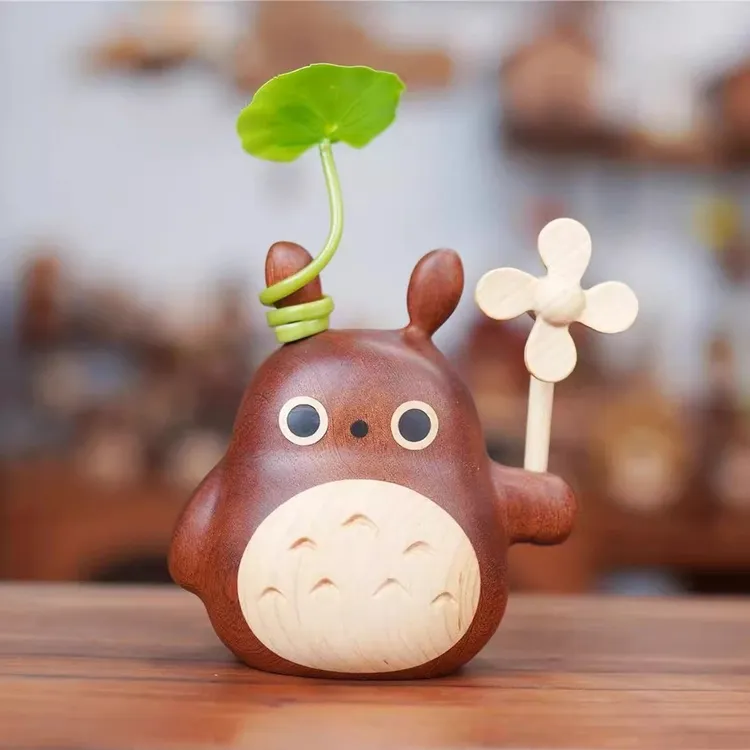 风车荷叶气球龙猫扩香器可爱桌面摆件纯实木乌檀木可转动治愈礼物