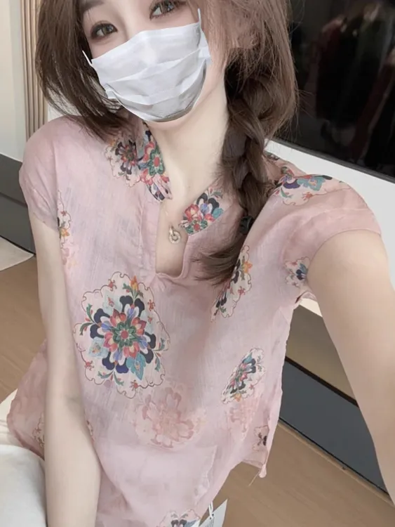 新中式V领盘扣短袖衬衫女夏新款设计感短款文艺减龄气质显瘦上衣