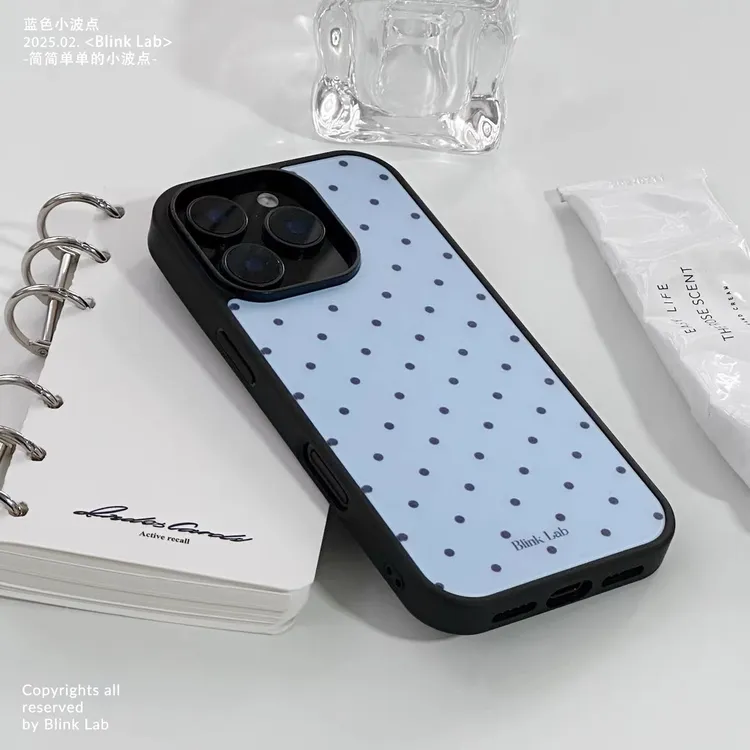 简约碳纤维玻璃蓝色小波点百搭适用苹果16pro/iPhone15p/14手机壳