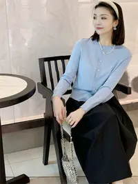 【商场同款】2025秋季新款时尚气质百搭圆领纯色长袖绵羊毛针织开衫