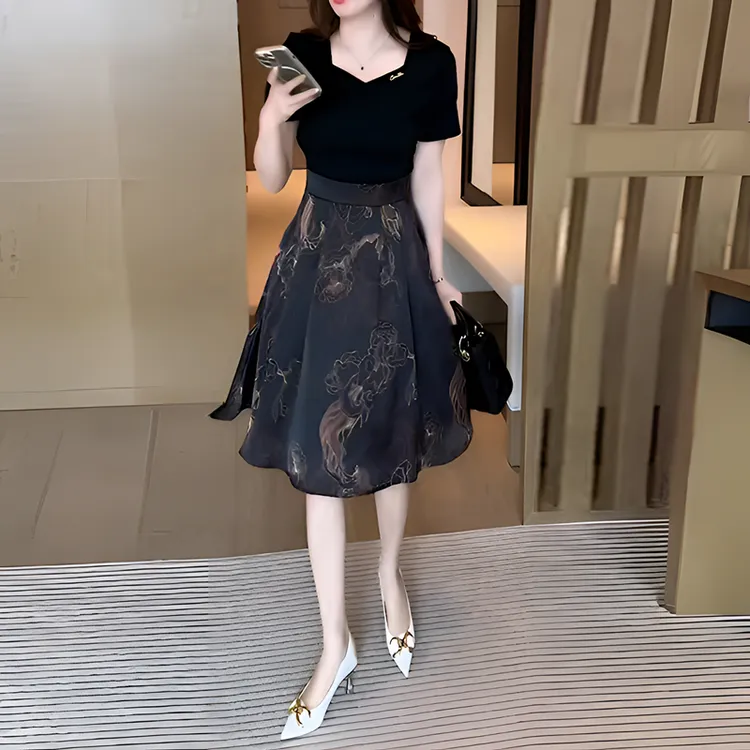 2025年新款V领短袖连衣裙女时尚复古减龄显瘦拼接假两件气质裙子