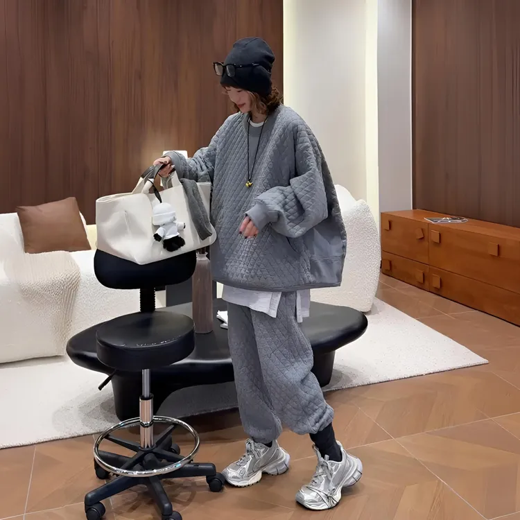 小个子慵懒风松弛感套装女冬季新款灰色加厚菱格卫衣束脚裤两件套