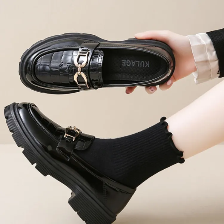 UHCK网红百搭乐福鞋圆头平底休闲黑色英伦风小皮鞋2025新款不累脚