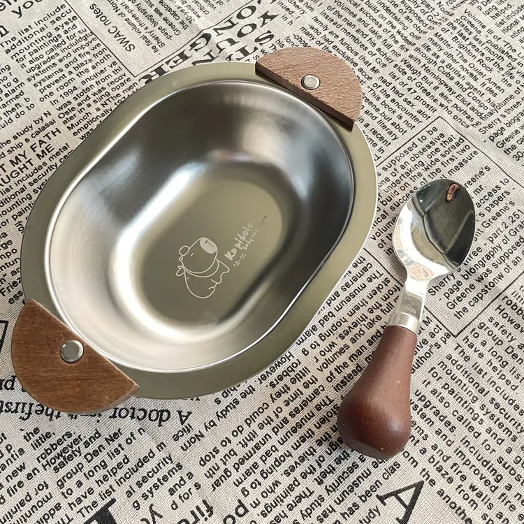 可爱卡皮巴拉胡桃木双耳碗配送304不锈钢胡桃木勺子碗勺套装