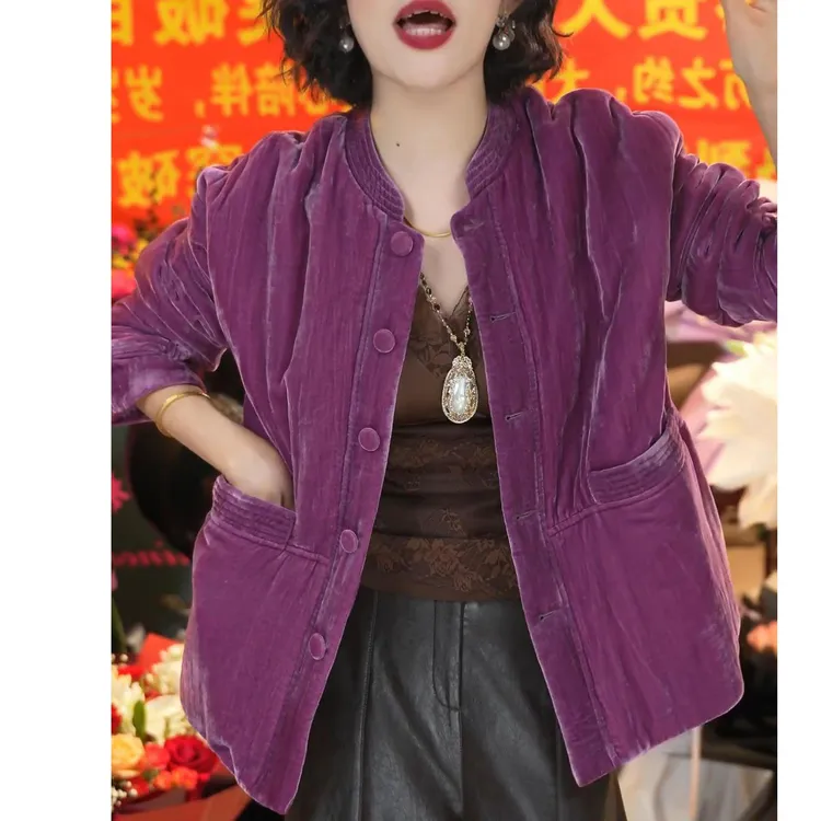 2025冬季新款新中式改良版短外套女时尚洋气设计感单排扣圆领上衣