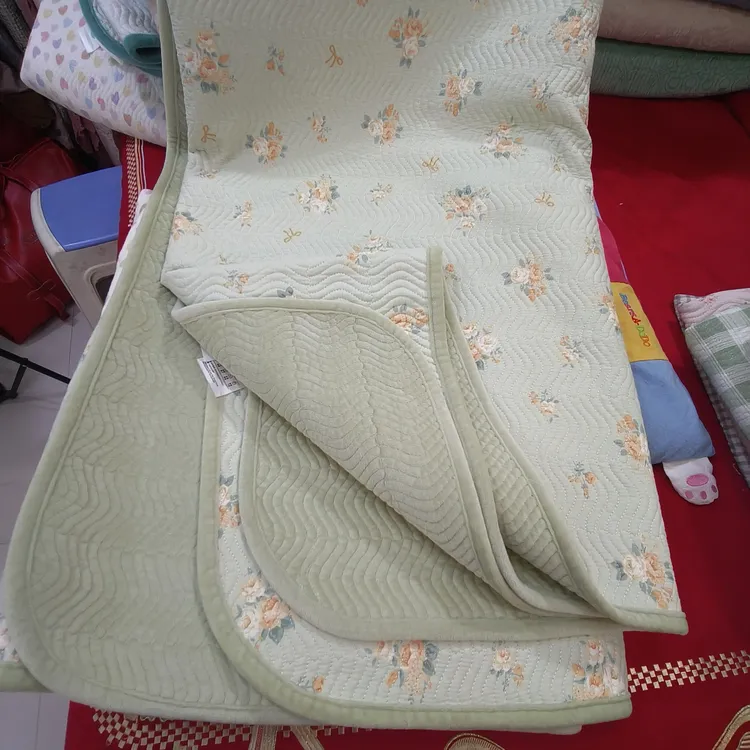 纯棉婴儿绒四季通用床盖