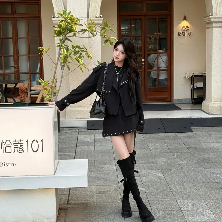 蔡小姐2025秋季琥珀流光新款套装辣妹短风衣+高腰短裙明星套装