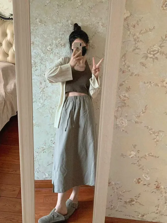 春季新款防晒针织开衫三件套挂脖背心松紧腰半身裙休闲咖色套装