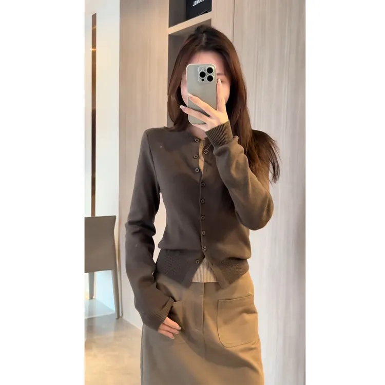 撞色假两件拼接长袖针织开衫女秋冬叠穿短款毛衣巨好看的独特漂亮