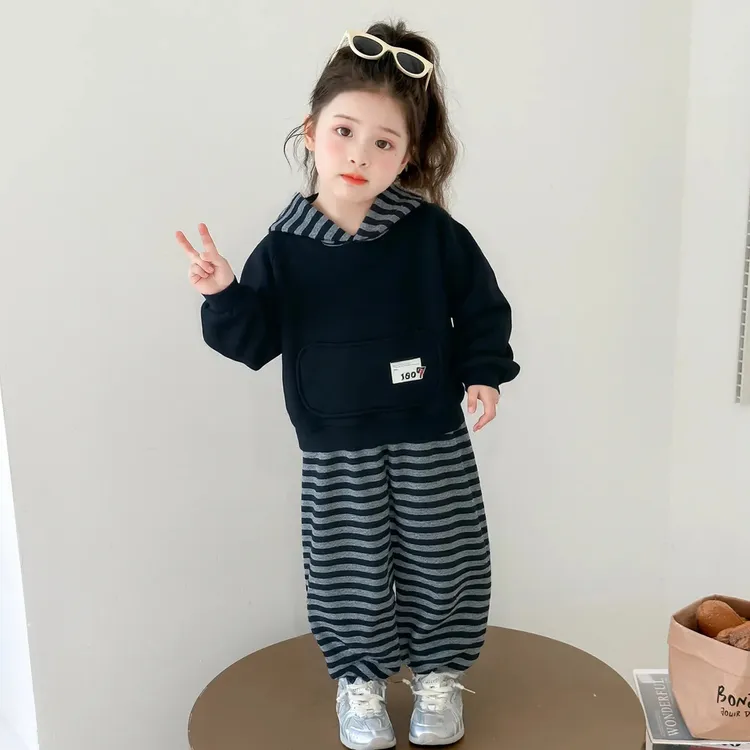 女童条纹卫衣套装2025春秋新款女孩洋气休闲连帽两件套儿童秋季潮