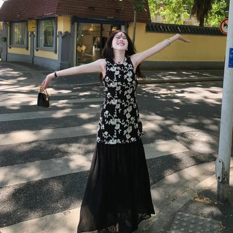 新中式背心连衣裙夏小个子海边度假高级感碎花假两件无袖长裙