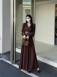 9280＃ 优雅气质V领配腰带收腰秋冬女士长裙
