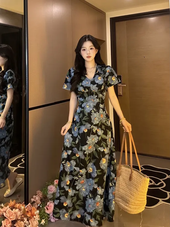 复古温柔风时尚长裙V领女装夏季碎花收腰显瘦修身连衣裙子9101
