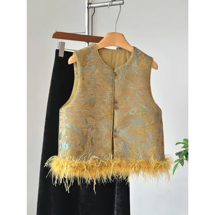 显白高端新中式马甲雪尼尔绒年轻款真鸵鸟毛洋气国风夹棉背心秋冬