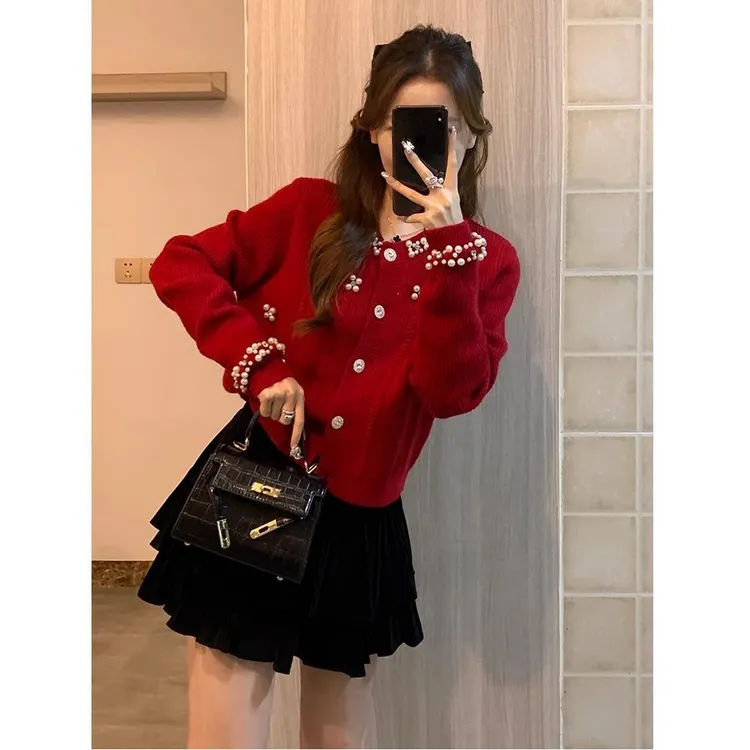 秋冬红色小香风重工钉珠毛衣开衫珍珠领针织外套女设计感小众上衣