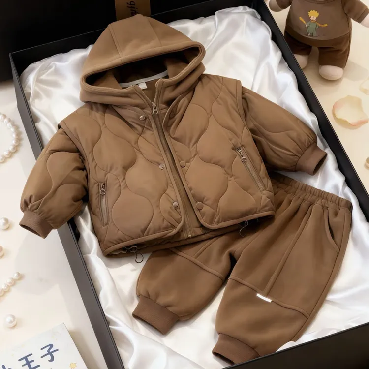 男童秋冬装套装2024新款运动休闲马甲三件套儿童冬季加绒加厚童装