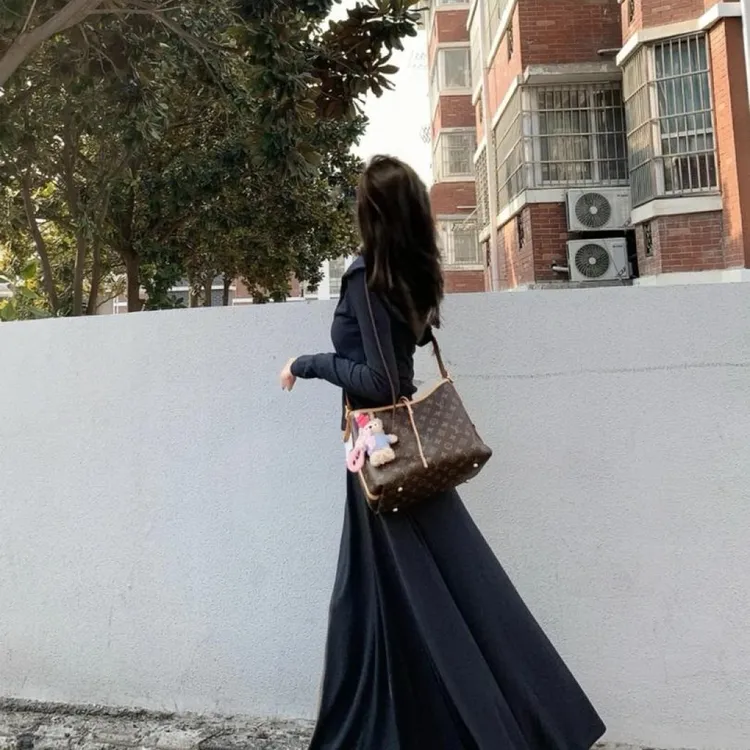 2025春季新款韩系气质小香风高级感假两件上衣半身裙时尚两件套潮