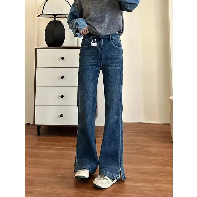 【现货+运费险】大码开叉微喇牛仔裤女早秋梨形身材高腰显瘦喇叭裤