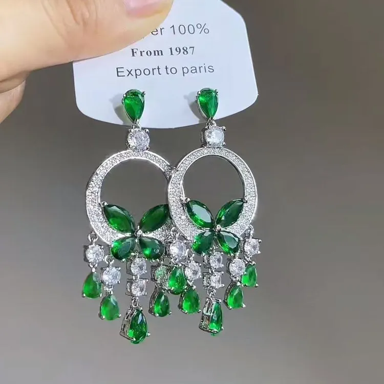 欧美夏季个性蝴蝶闪钻流苏精致气质百搭奢华布艺毛绒玩偶