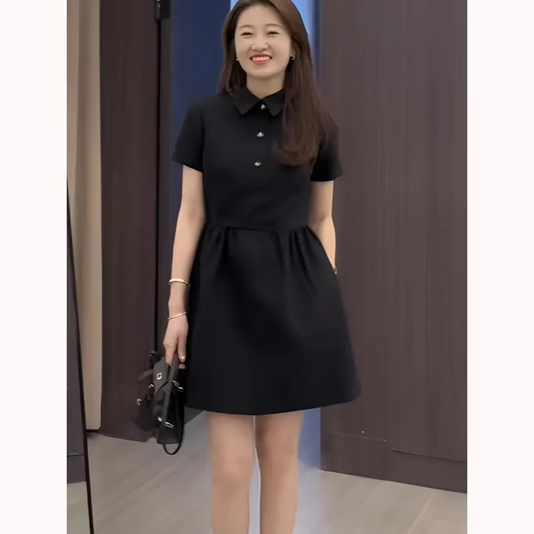 黑色polo领短袖连衣裙女款2025新款夏装收腰显瘦小个子a字短裙子