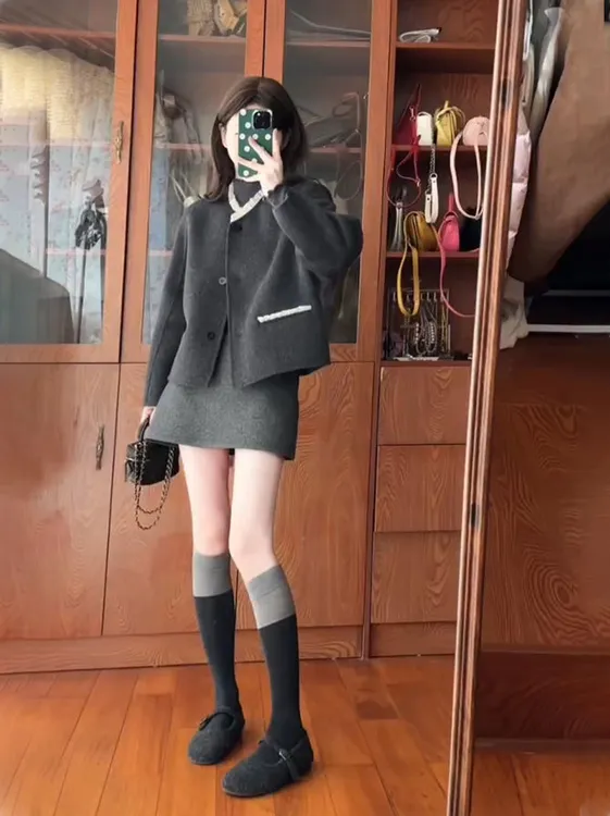 韩系小香风穿搭套装女秋冬季新款气质拼接毛呢外套高腰短裙两件套