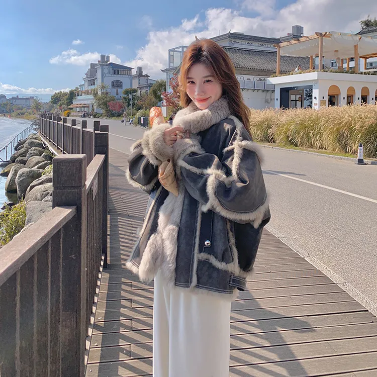 灰色新款绒羊羔绒厚外套女2024冬季加绒加厚短款皮毛一体机车棉服