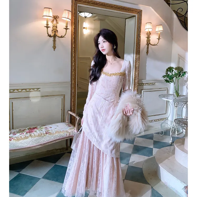 果果家 新中式常规褶皱后拉链方领提花连衣裙A字裙长款气质