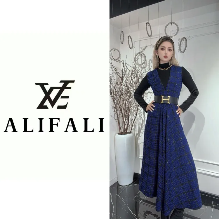 红蓝黑针织长裙V领A字连衣裙