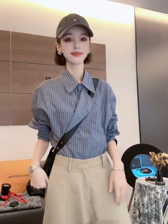 复古不规则蓝色条纹翻领长袖衬衫2025新款女早秋宽松显瘦气质上衣