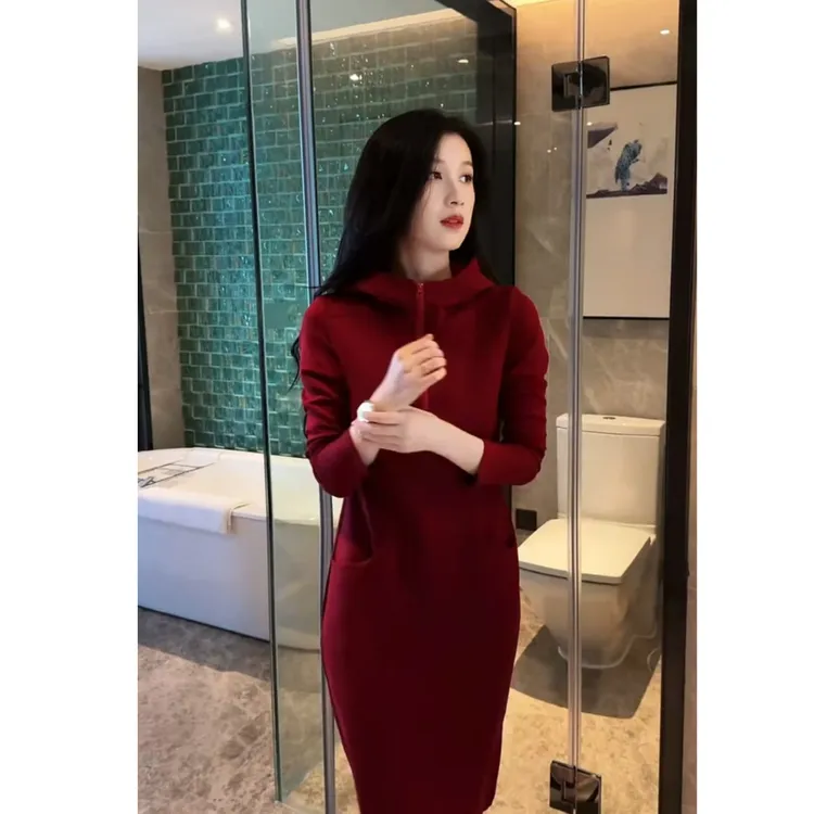 长款卫衣裙女秋冬季新款洋气遮肚子减龄显身材高级卫衣纯色连衣裙