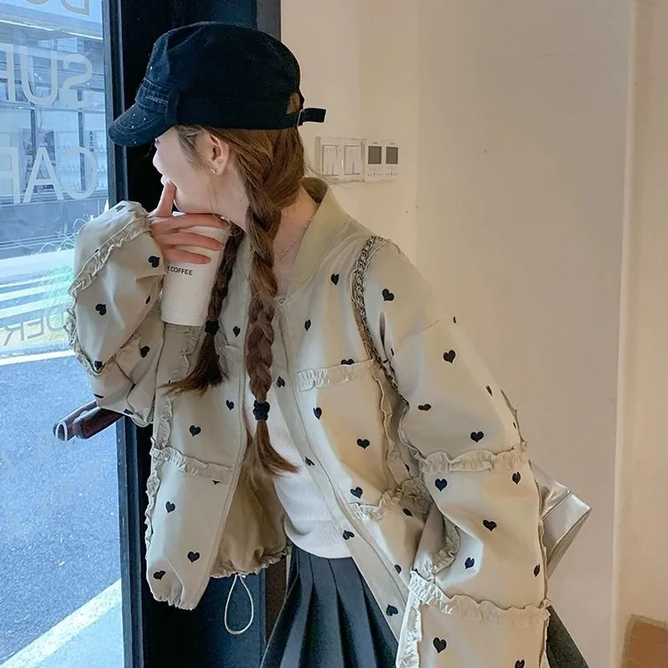 木耳边爱心棒球服外套女春秋2025新款韩版宽松短款小个子夹克上衣