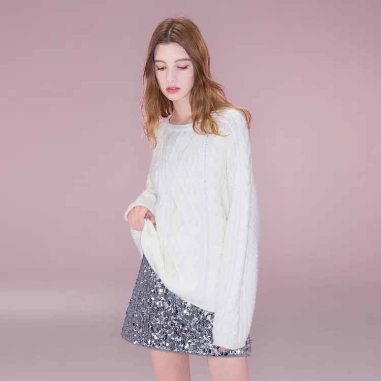 三彩ibudu2025冬季新款绞花针织衫圆领插肩袖毛衫宽松女