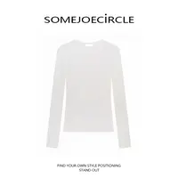 SOMEJOECIRCLE【白雪】25秋新款正肩纯色修身打底衫长袖T上衣W7477
